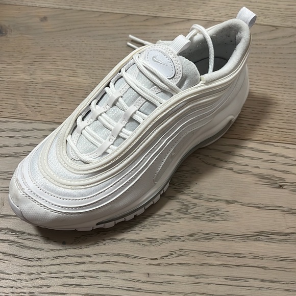 Like NEW Nike Air Max - Picture 3 of 4